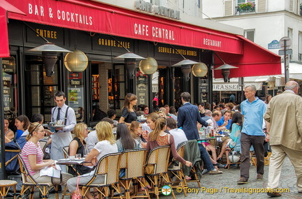 Café Central at 40 rue Cler